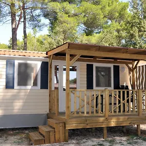 https://salve-croatia-mobile-homes-in-zaton-holiday-resort.hotelinzadar.com