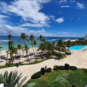 https://marbella-beachfront-2br-apt.comcaribbean.com