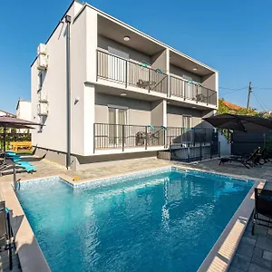 https://apartmani-diva-zadar.hotelinzadar.com